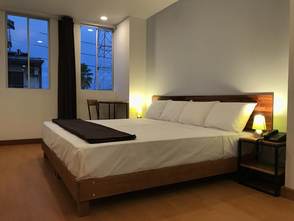 Central Bed & Breakfast Iquitos Buitenkant foto