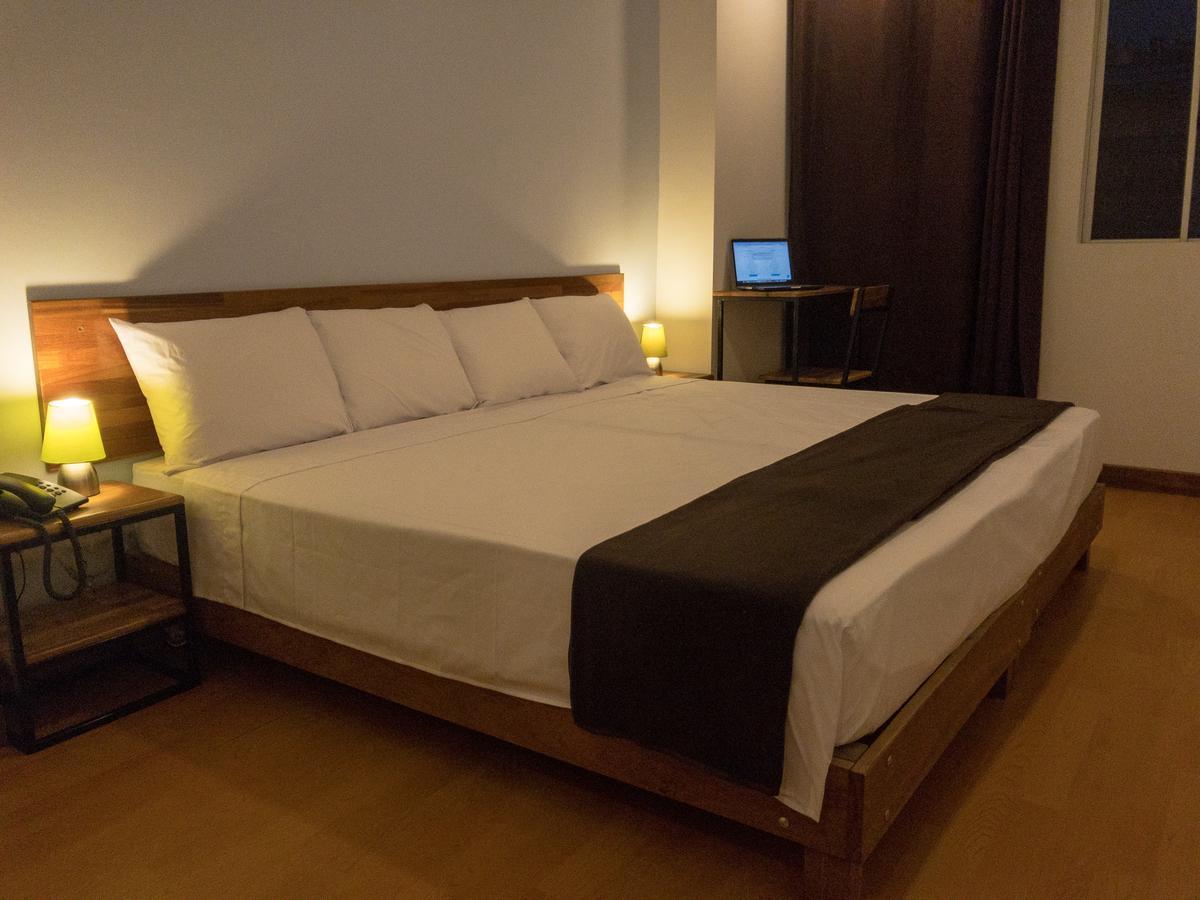 Central Bed & Breakfast Iquitos Buitenkant foto